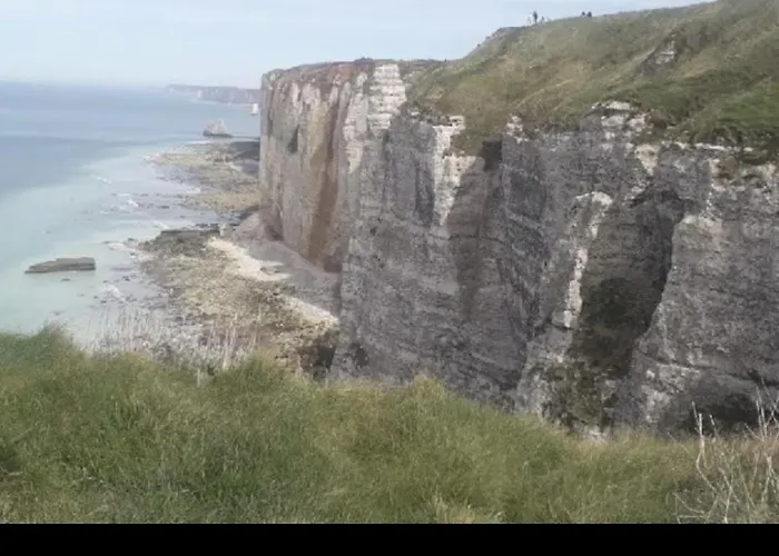 Διαμέρισμα 300m De La *