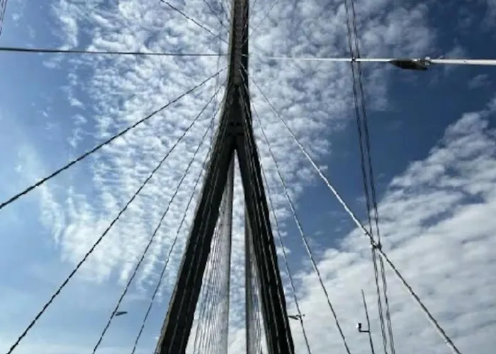 Apartment 300m De La